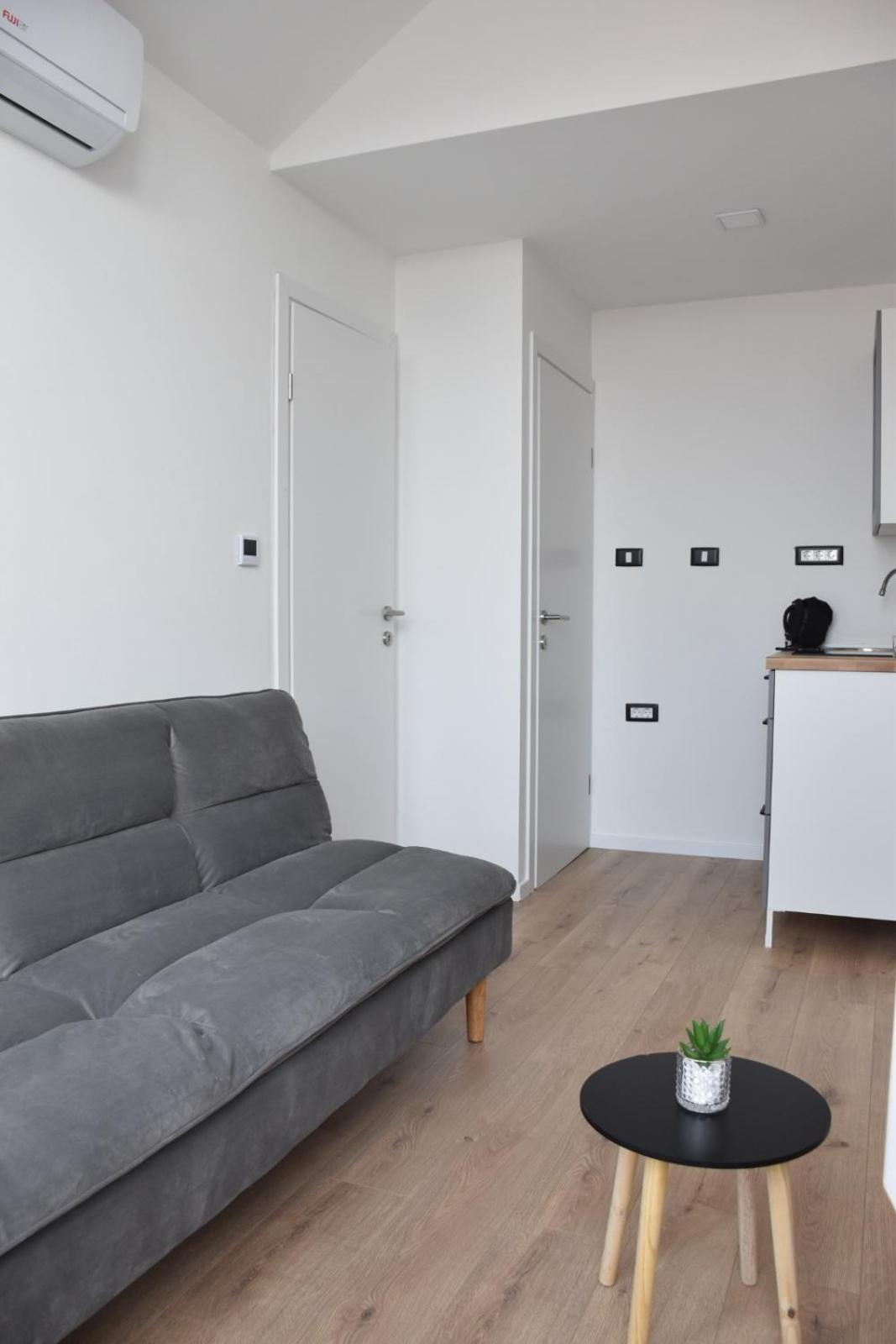 Apartman Lucana Lägenhet Tribalj Exteriör bild